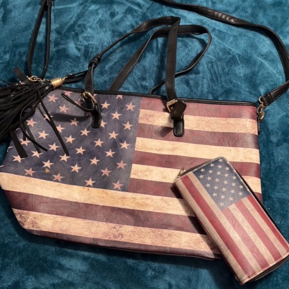 Matching purse and wallet
